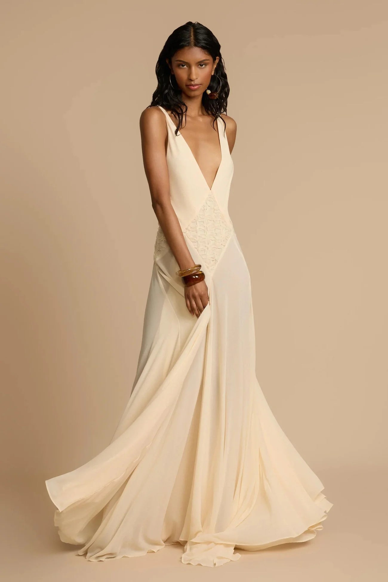 Serena™ | Flowing Plunge Maxi Dress