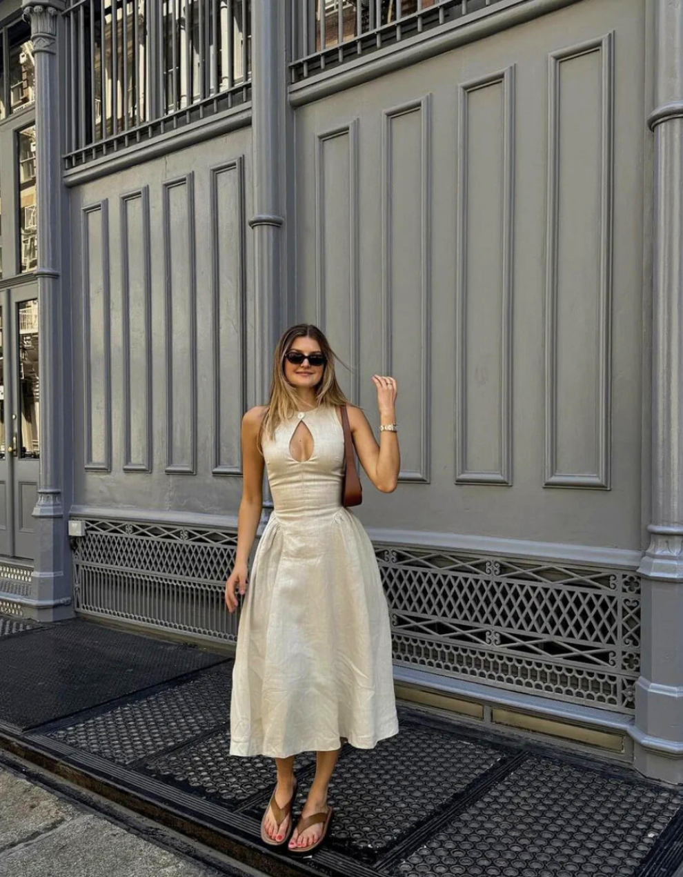 Kendall™ | Linen Keyhole Midi Dress